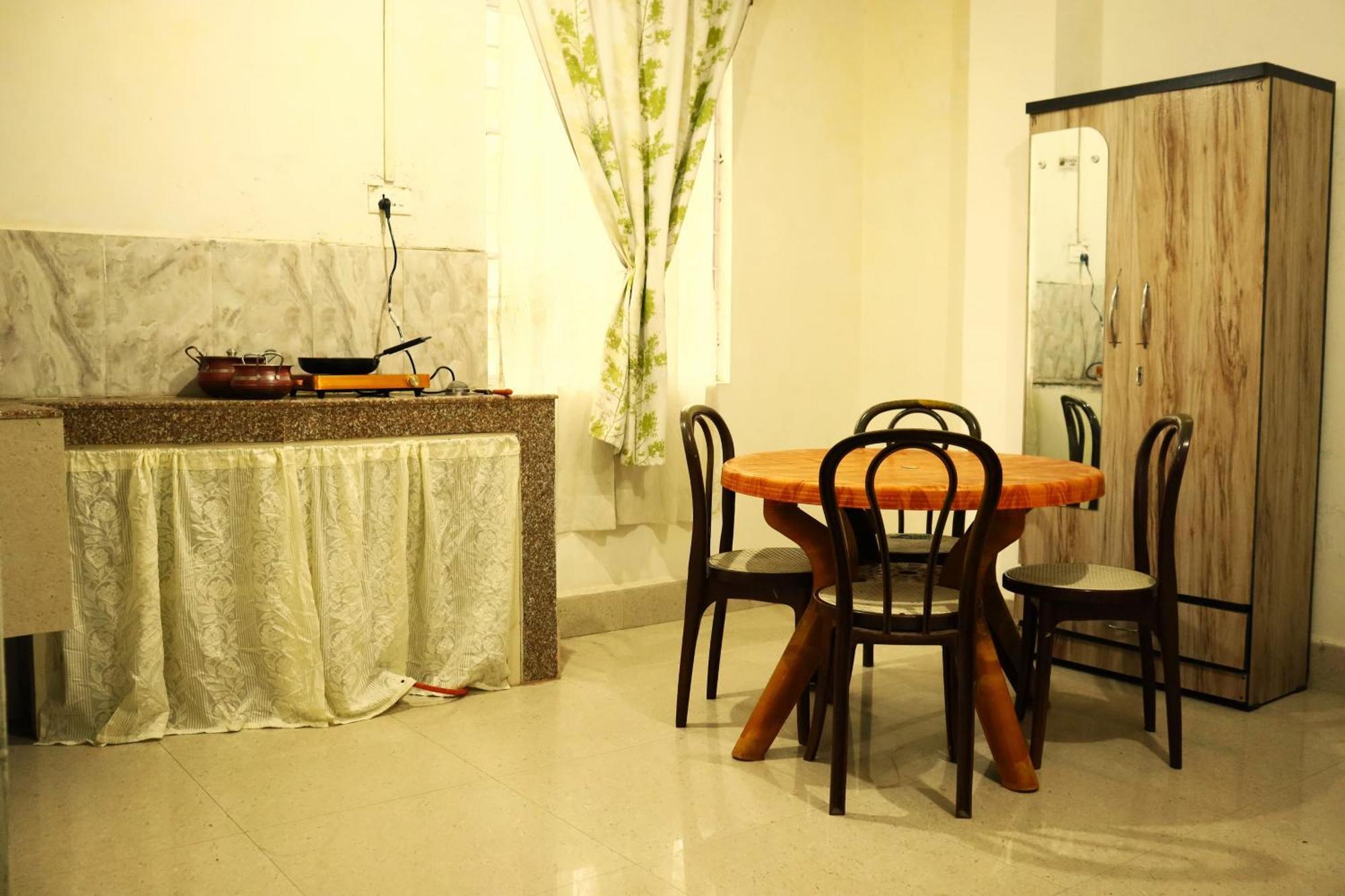 Pine Tree Lodge Shillong Exteriör bild
